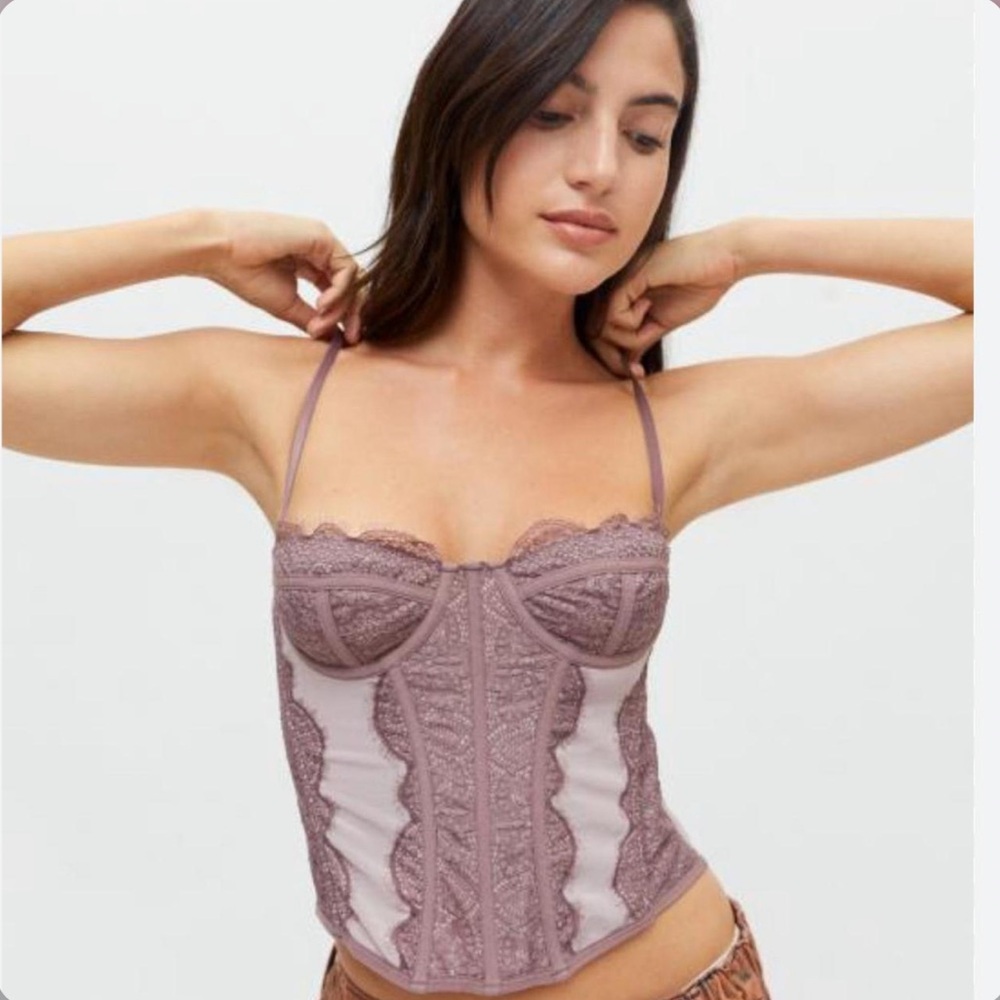 Aritzia Mauve Lace Bustier Top
